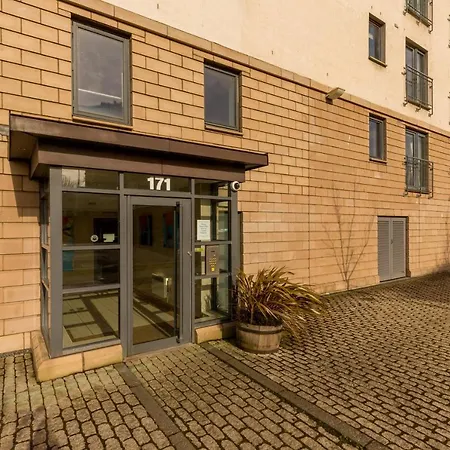 411 Corinthian Quay * Édimbourg