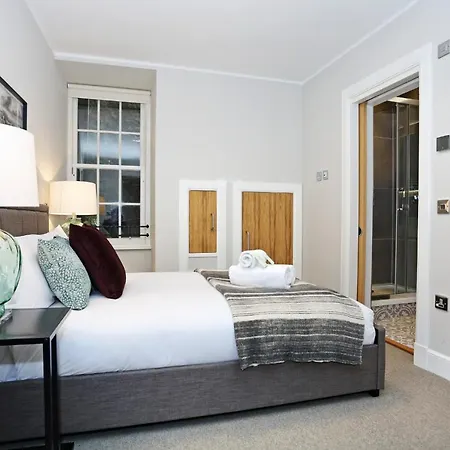 Joivy Beautiful 2 Bed Flat On The Royal Mile Lejlighed Edinburgh