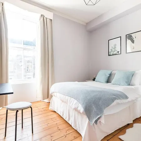 Modern And Elegant 1-bdr Apt. Close To City Centre Appartamento