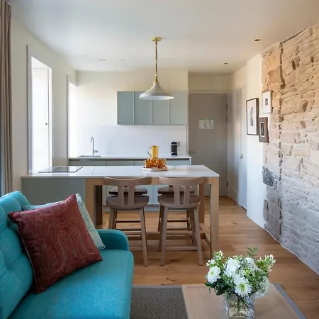 Abbey Apartments, At Holyrood Edinburgh