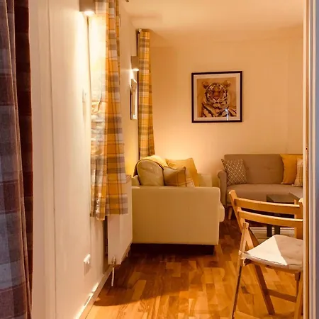 The Cowgatehead Apartmán *