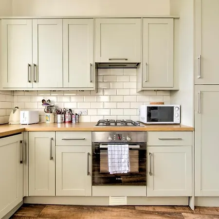 Apartment 3br Victorian Flat In Central By Guestready Edinburgh