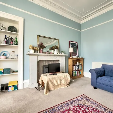 3br Victorian Flat In Central By Guestready * Edinburgh