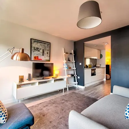 Stylish Flat In Leith By Guestready Daire *