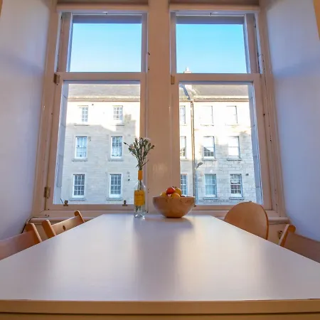 Appartamento Stylish & Convenient 3bed Apt. Near City Centre! *