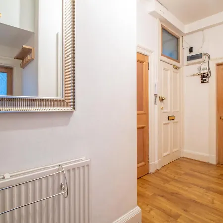 Stylish & Convenient 3bed Apt. Near City Centre! Edimburgo
