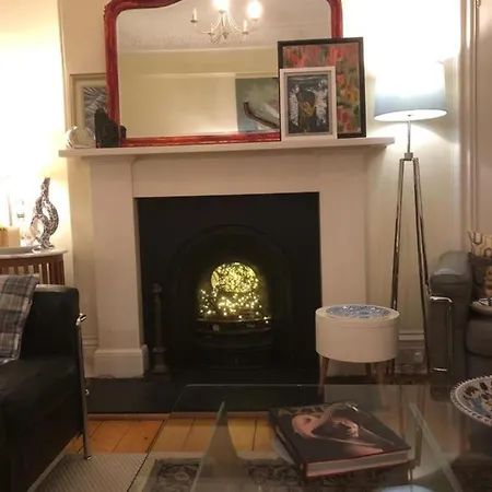 Appartement 2-bed Media City *