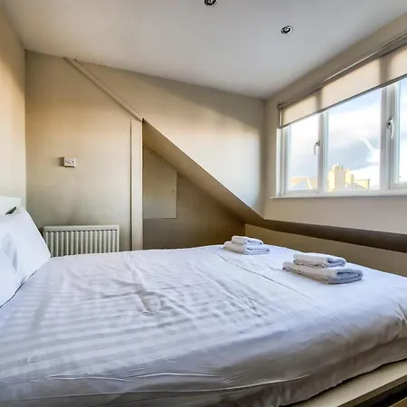 3br Victorian Flat In Central By Guestready Edinburgh