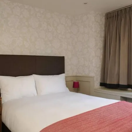 Grove House Szálloda Edinburgh