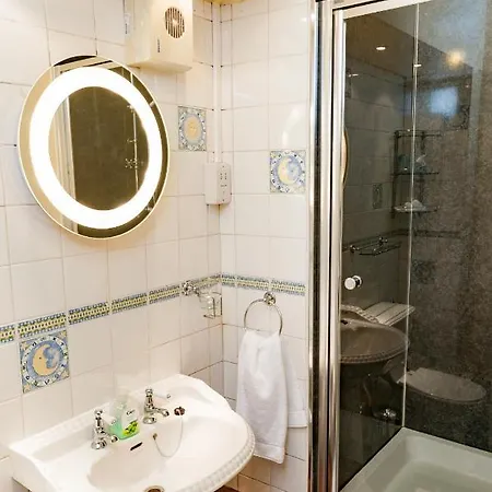 Apartamento Edinburgh Accommodation *