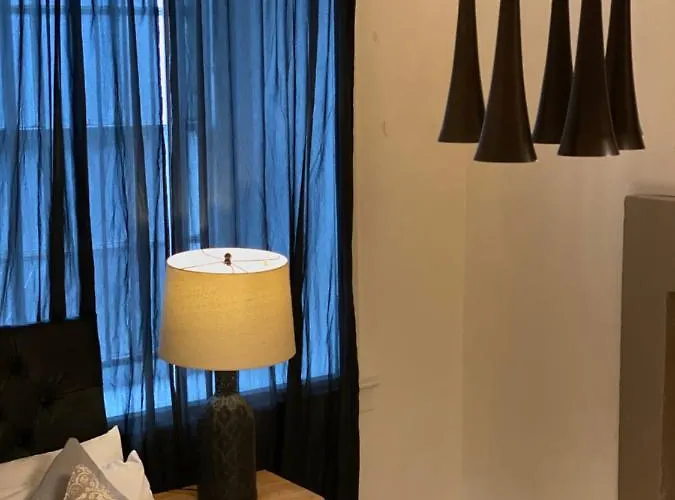 Queen Street Boutique 5*