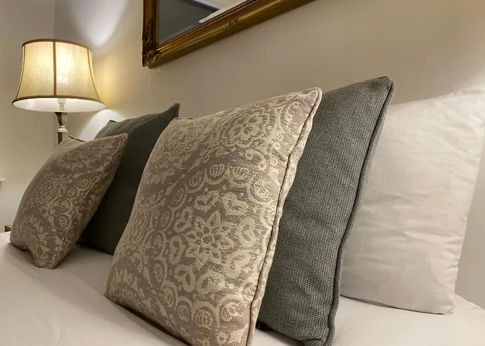 Royal Mile Balconies By The Castle Edynburg