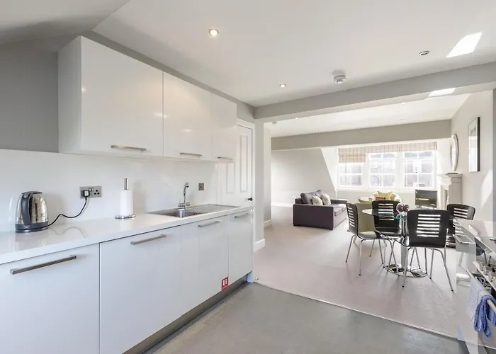 Apartment Destiny Scotland - Q-residence Edinburgh