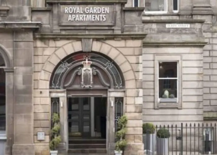 Fountain Court - Royal Garden Apart-hotel