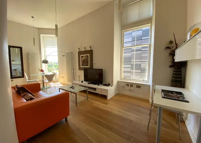 Quartermile Serviced *