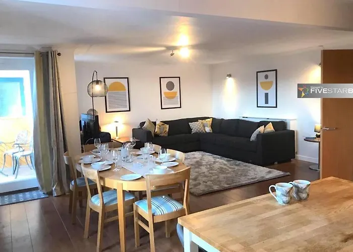 Apartmán Waterfront Living In Leith With Free Parking!