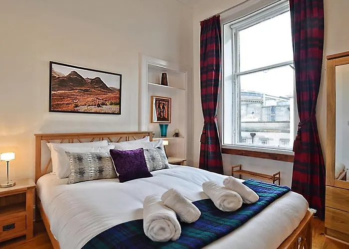 Cozy 2 Bedroom At Heart Of The *