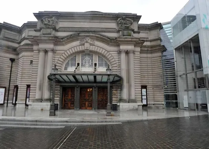 Cozy 2 Bedroom At Heart Of The *