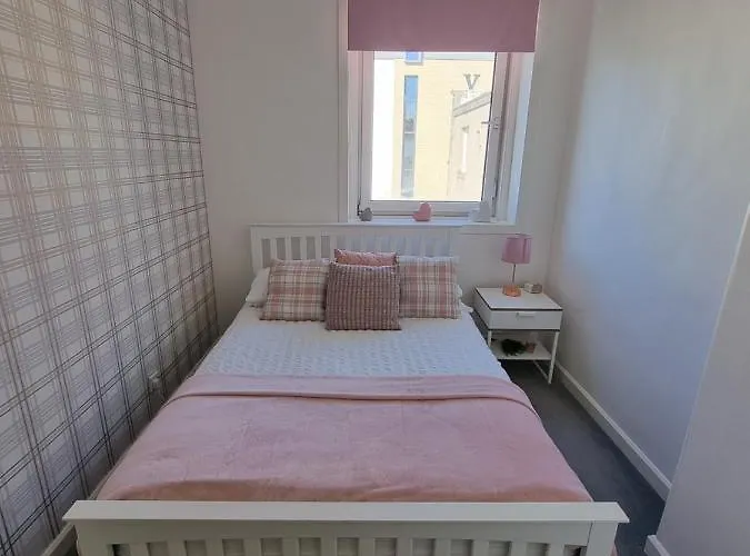 Bespoke Tours Scotland @ Morrison Street Edinburgh