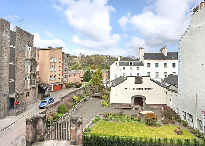 Appartamento Joivy Contemporary Royal Mile With Balcony