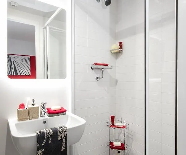 Aparthotel Yugo Explore - Arran House