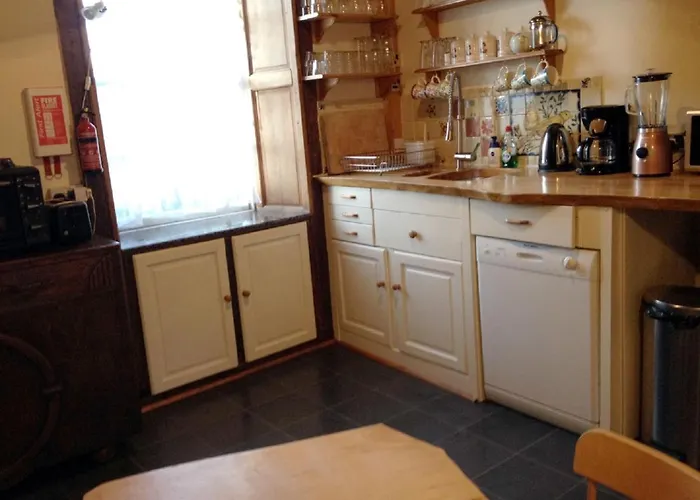 F1- Very Centre * Edinburgh