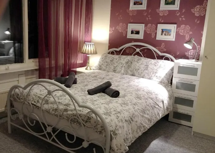 F1- Very Centre Edinburgh