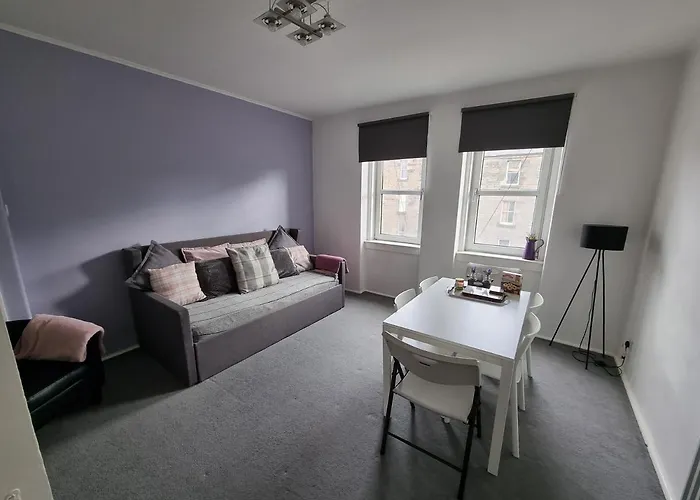 Bespoke Tours Scotland @ Morrison Street Edinburgh