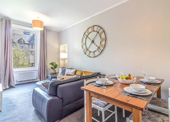 Pass The Keys Spacious And Homely Flat On The Royal Mile 아파트