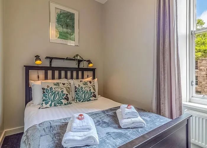 Pass The Keys Spacious And Homely Flat On The Royal Mile 아파트 에든버러