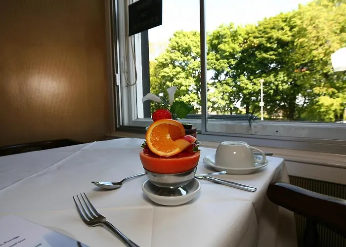 Halcyon House Edinburg