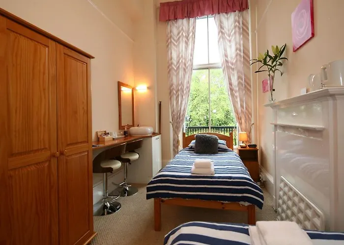Halcyon House 3* Edinburg