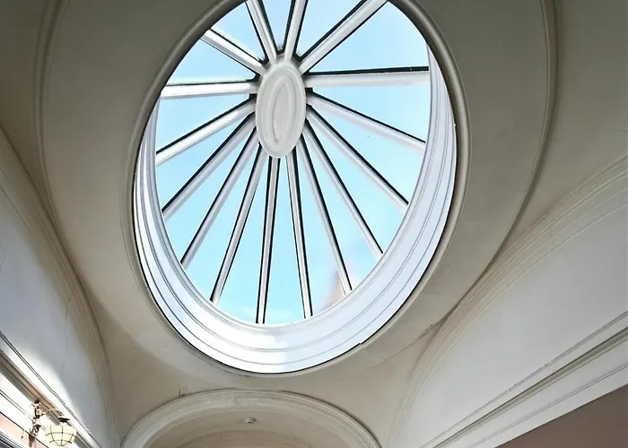 Halcyon House 3* Edinburg