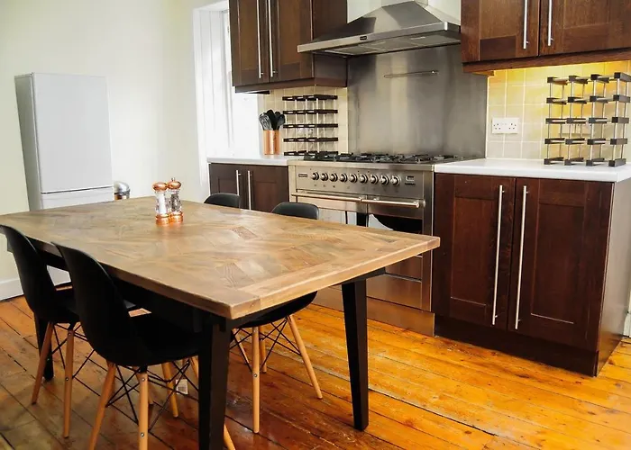 Beautiful Bohemian 2br Flat In The Cowgate Lejlighed