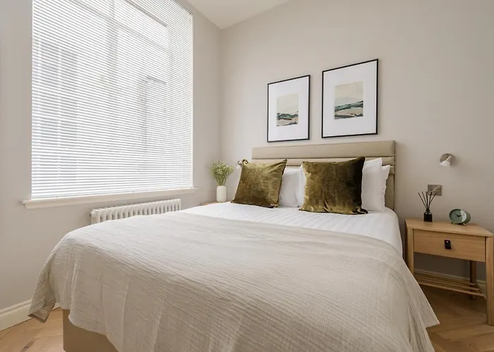 Museum Apartment Edinburgh