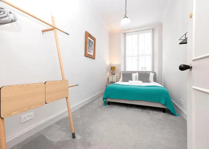 Joivy Sophisticated Near Castle * Edimburgo