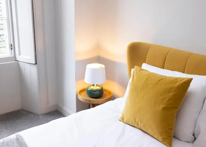 Appartamento Joivy Sophisticated Near Castle Edimburgo