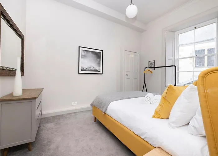 Joivy Sophisticated Near Castle