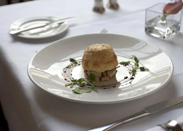 The Howard, An Ascend Collection Member