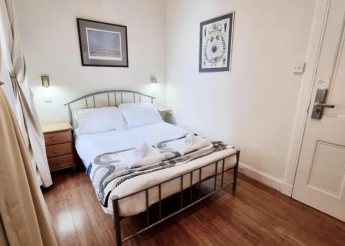 The Guards Edinburgh