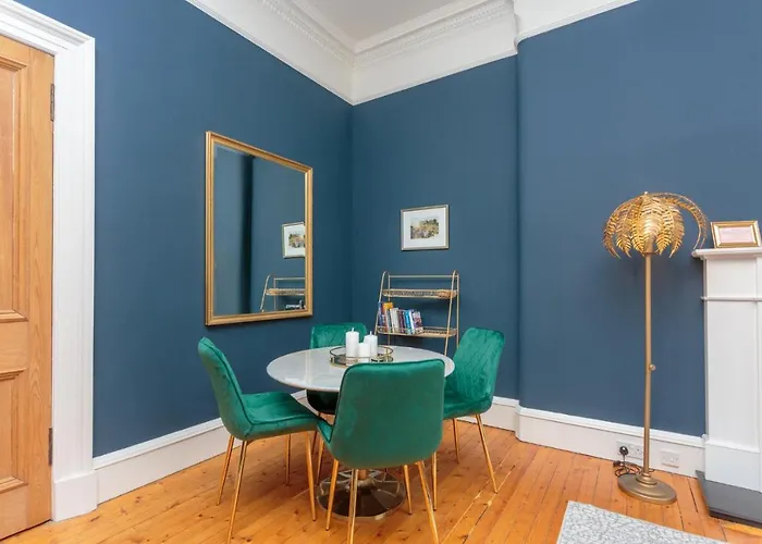 South Learmonth Gardens * אדינבורו