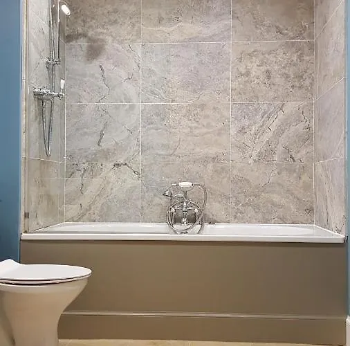 Gorgeous 3-bedroom Апартаменты Эдинбург