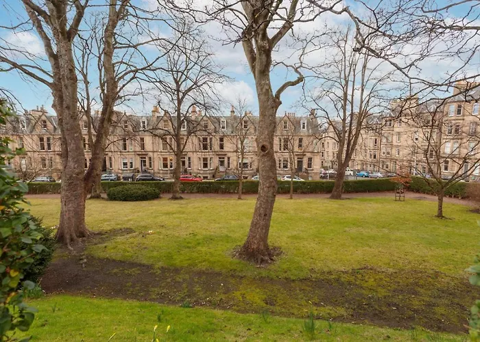 דירה South Learmonth Gardens *