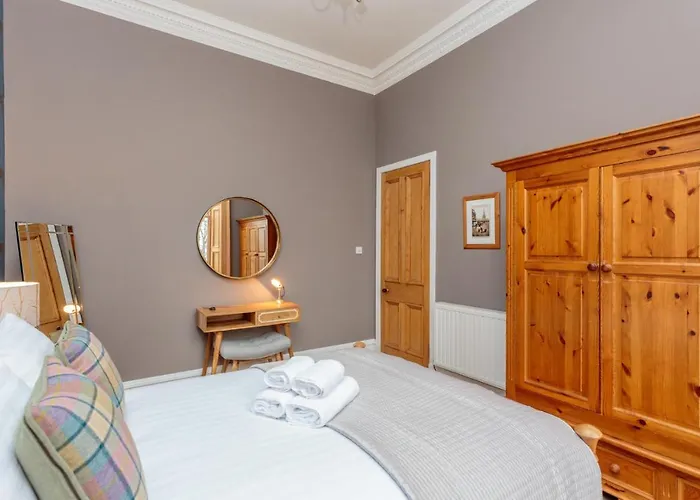 South Learmonth Gardens אדינבורו