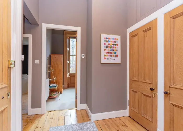 דירה South Learmonth Gardens