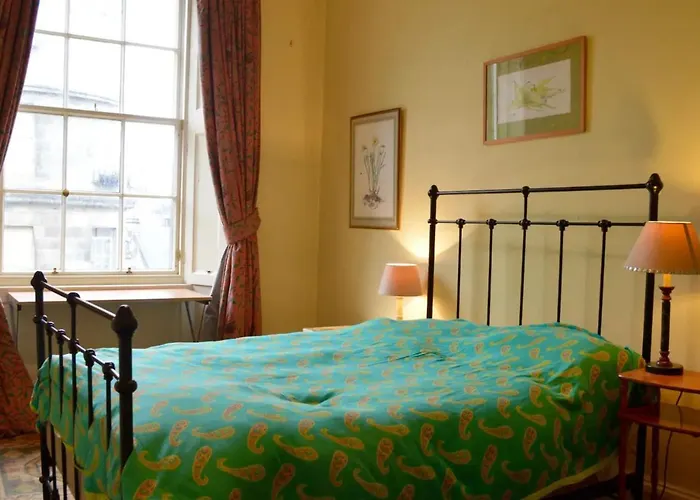 Large Central New Town Flat Apartment Edinburgh