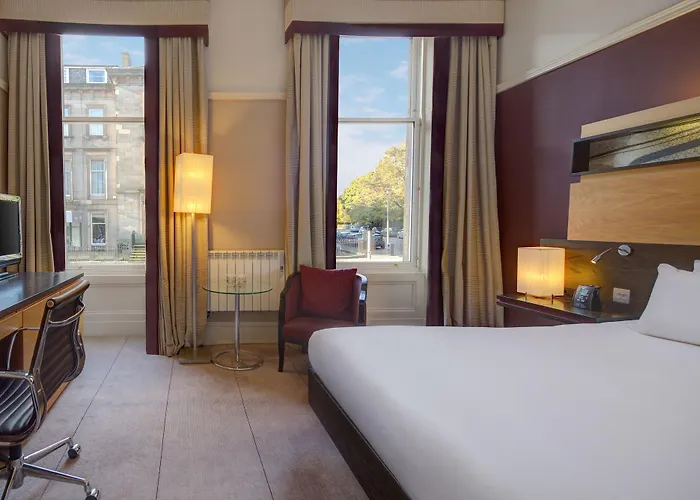 Grosvenor Hotel 4*