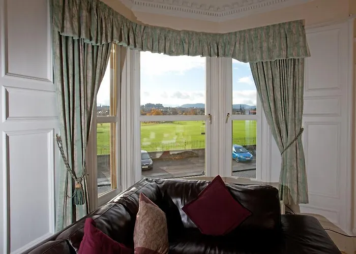 Bed & Breakfast Garfield Edinburgh