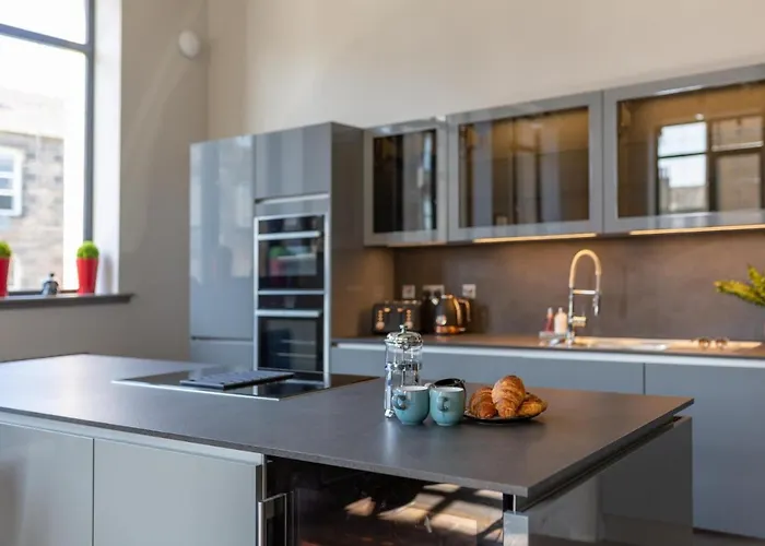 Luxury Manhattan Loft-style Near Centre