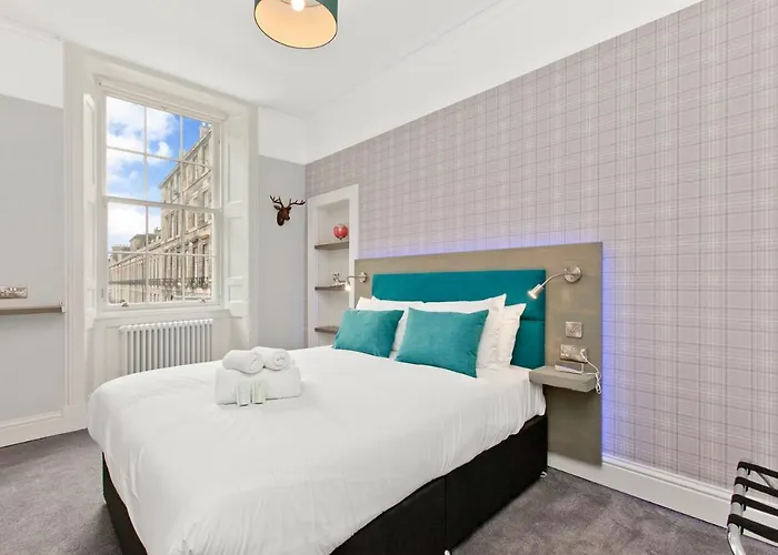 Modern & Spacious 1 Bed Apt, West End Edinburgh